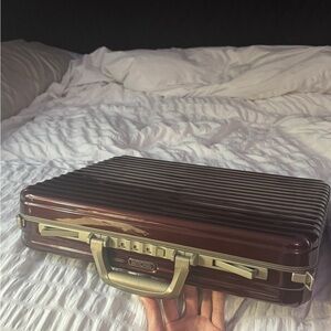 Rimowa Burgundy Attache - Ultra Rare (like new)